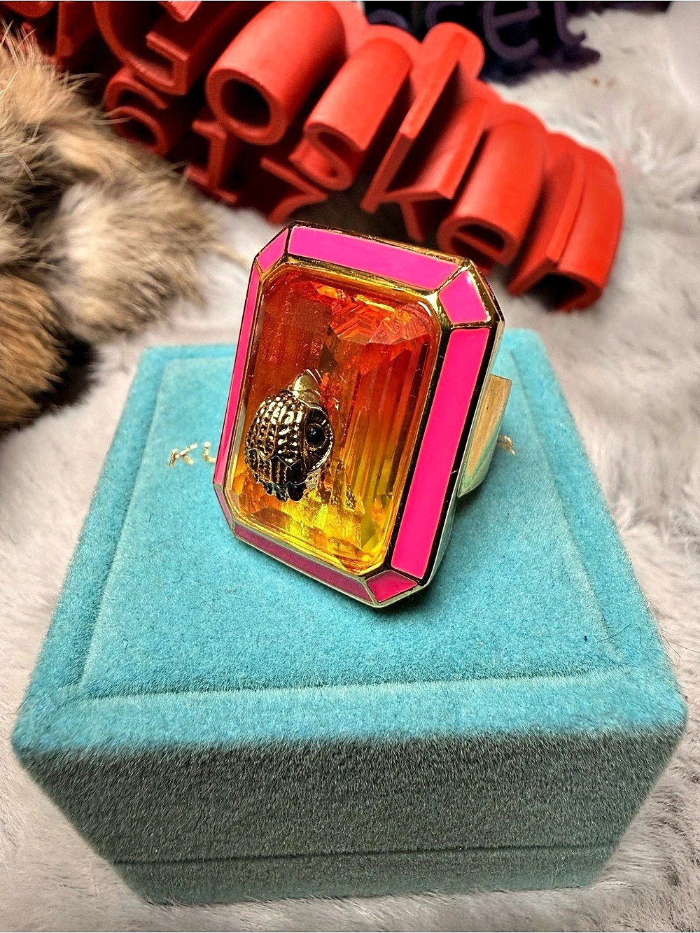 Kurt Geiger London Crystal Eagle Ring Pink & Gold Statement Ring Like New - Picture 6 of 13